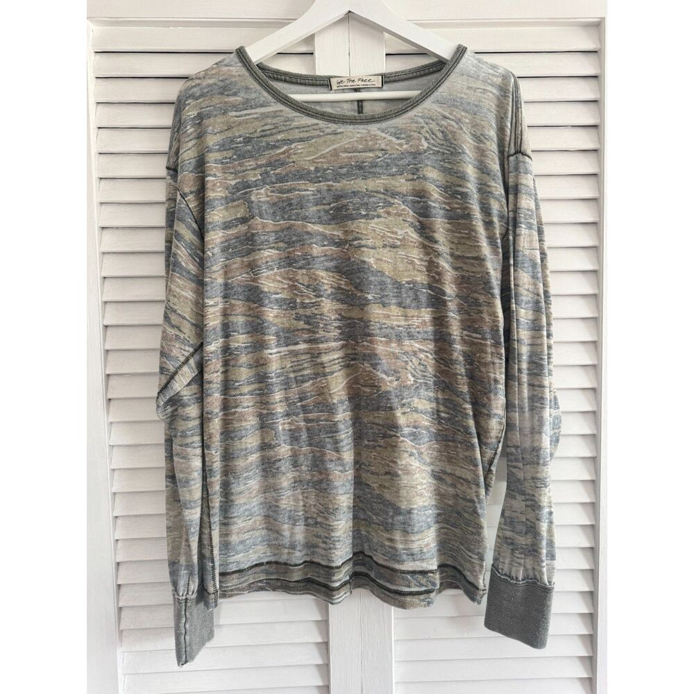 We The Free Top Camo Tiger Stripe XS Gray Womens Long Sleeve Tee Boho Relaxed